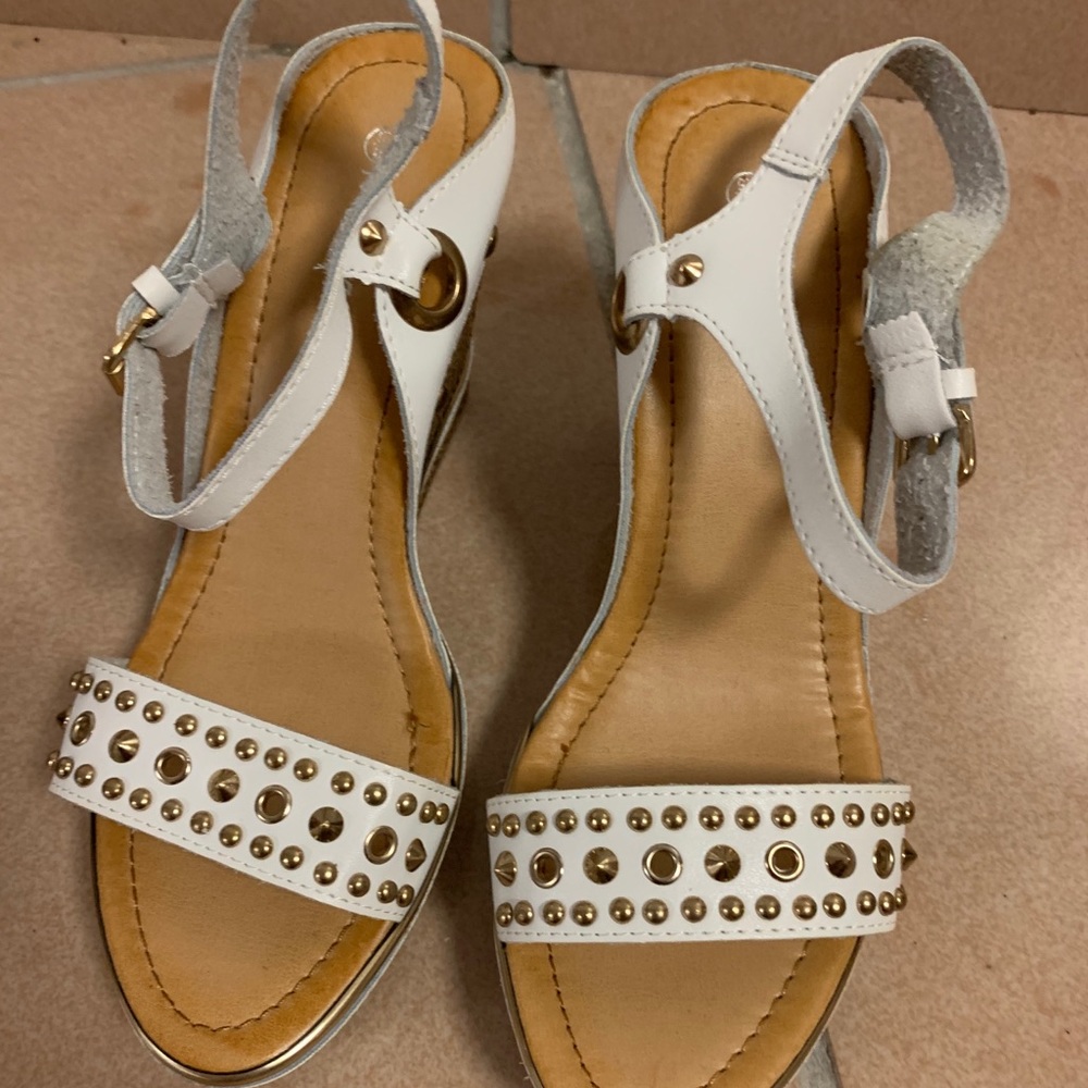 Summer sandals